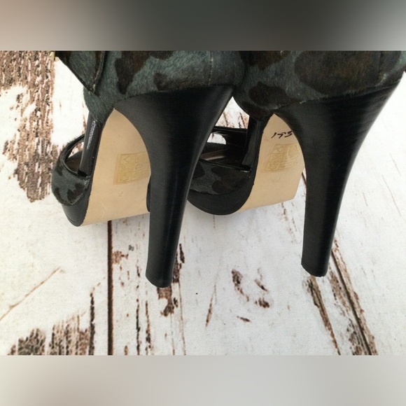 N.Y.L.A. PONY HAIR PLATFORM HEEL SIZE 7 - Picture 6 of 12